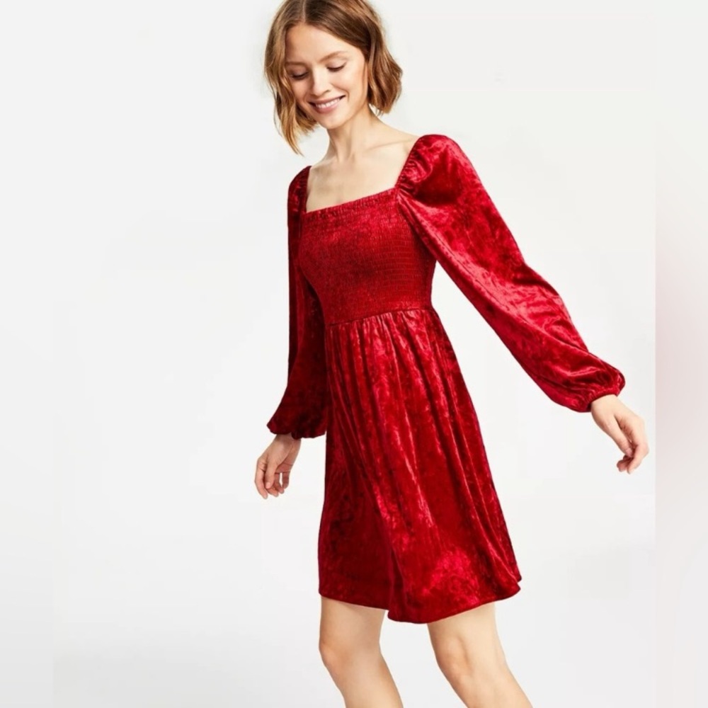 NWOT Bar III Crushed Velvet Smocked Long Sleeve Dress in Fire Red